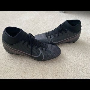 Nike cleats size 8